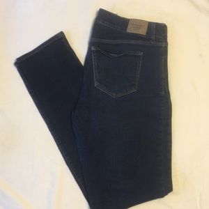 Abercrombie Dark Wash Skinny Jeans